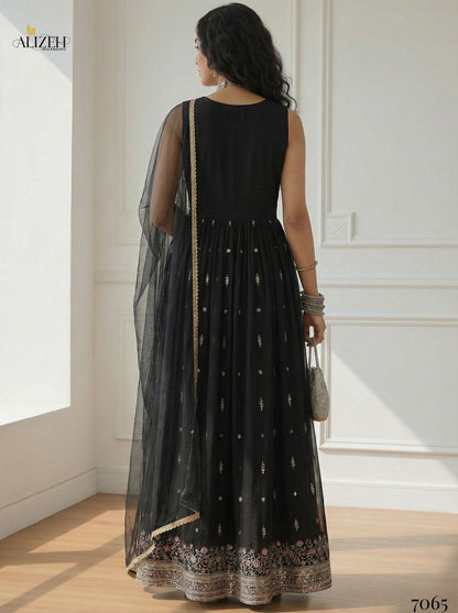 Alizeh Luxe Black Embroidered Indo-Western Gown