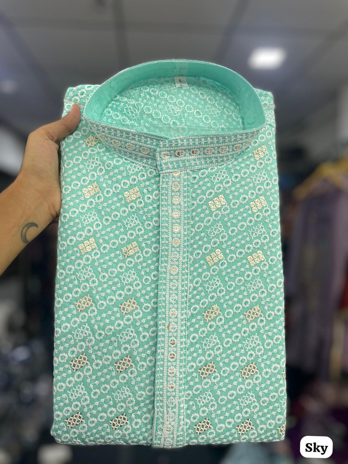 Aqua Men’s Chikankari Schiffli Kurta Pyjama Set